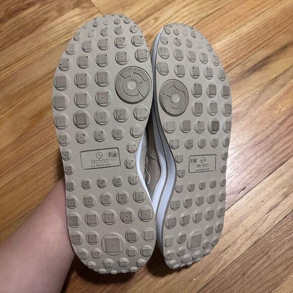 Blondo | Manny - Picture 8 of 9